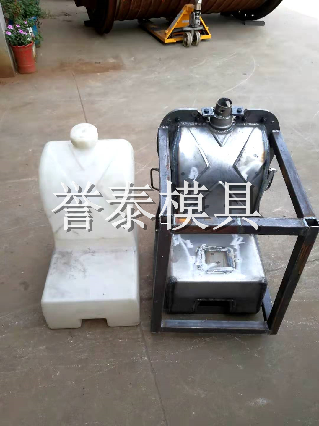 農(nóng)機水箱